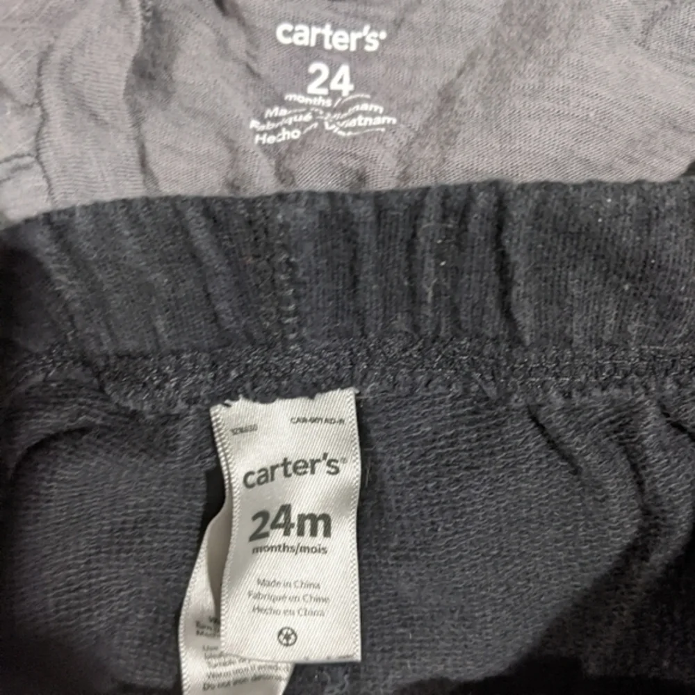 Kids short sleeve bodysuit and‎ black pants size 24 months